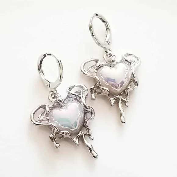 NEW Dolls Kill Cyberpunk Y2K Style Silver Earrings w/ Iridescent Dripping Hearts - Picture 5 of 6